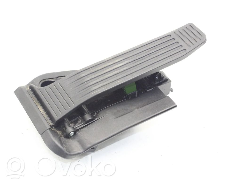 Lexus RZ Gaspedal 
