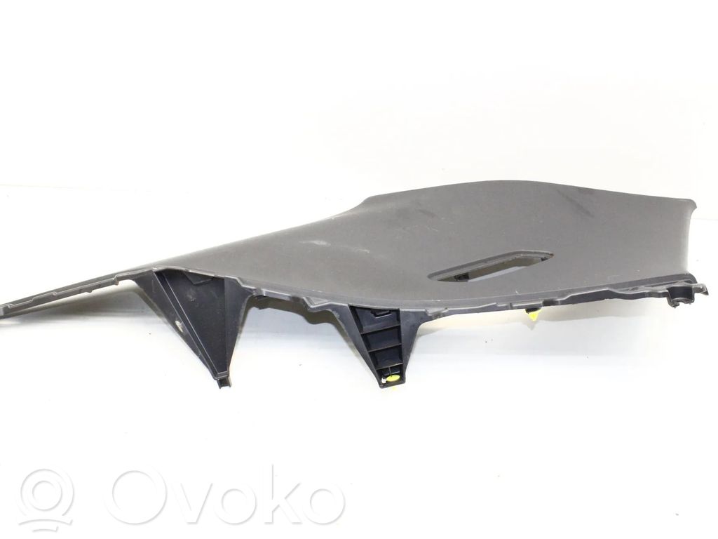 Lexus RZ Rivestimento montante (C)