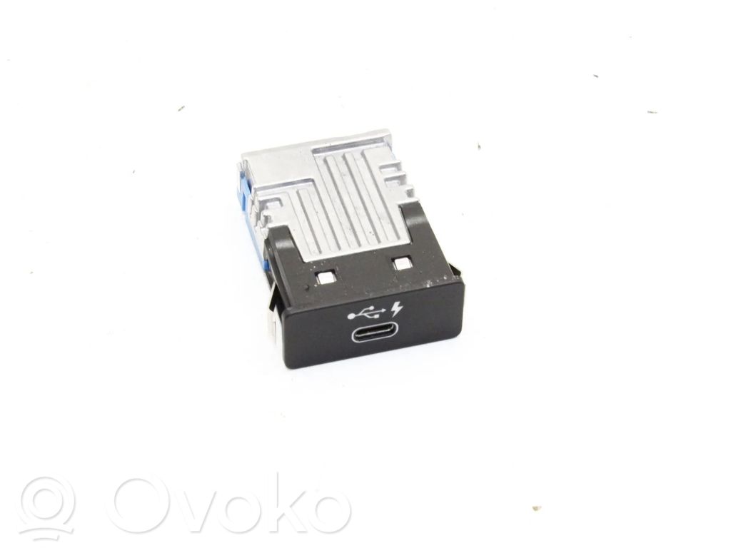 BMW 1 F40 Connettore plug in USB
