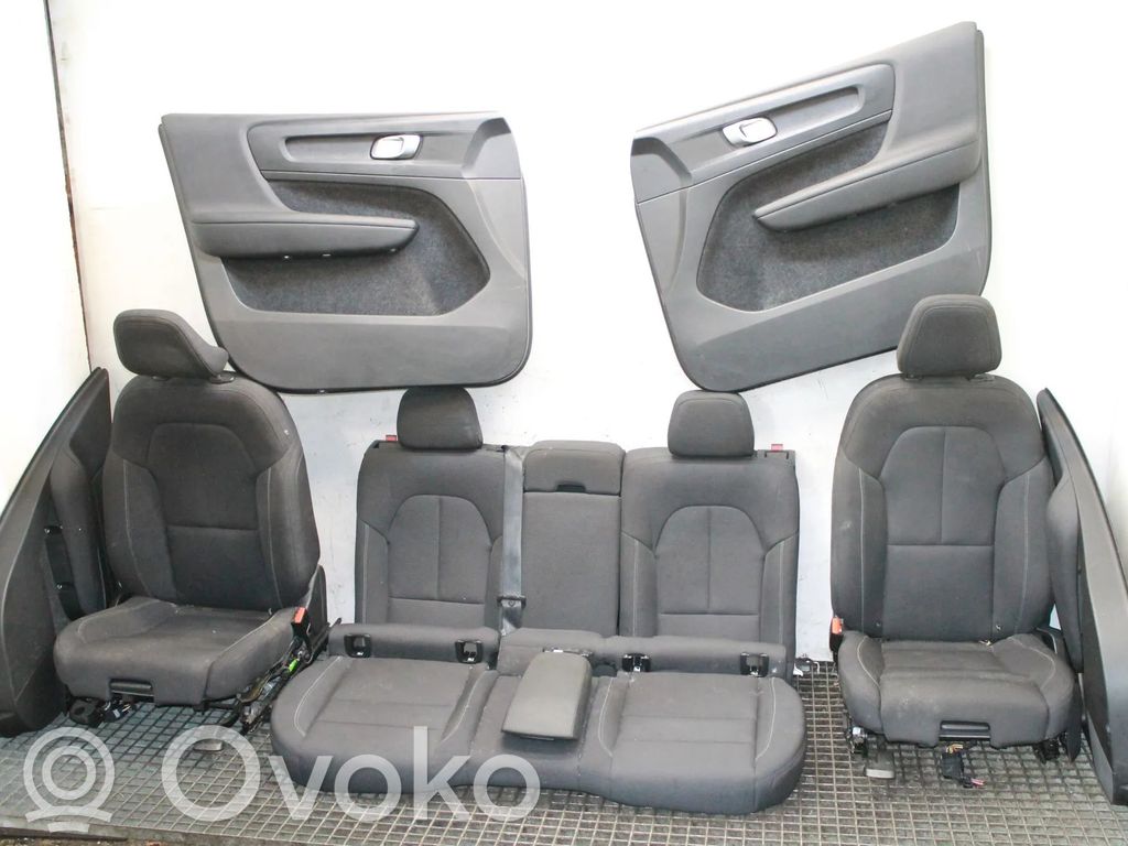 Interior set