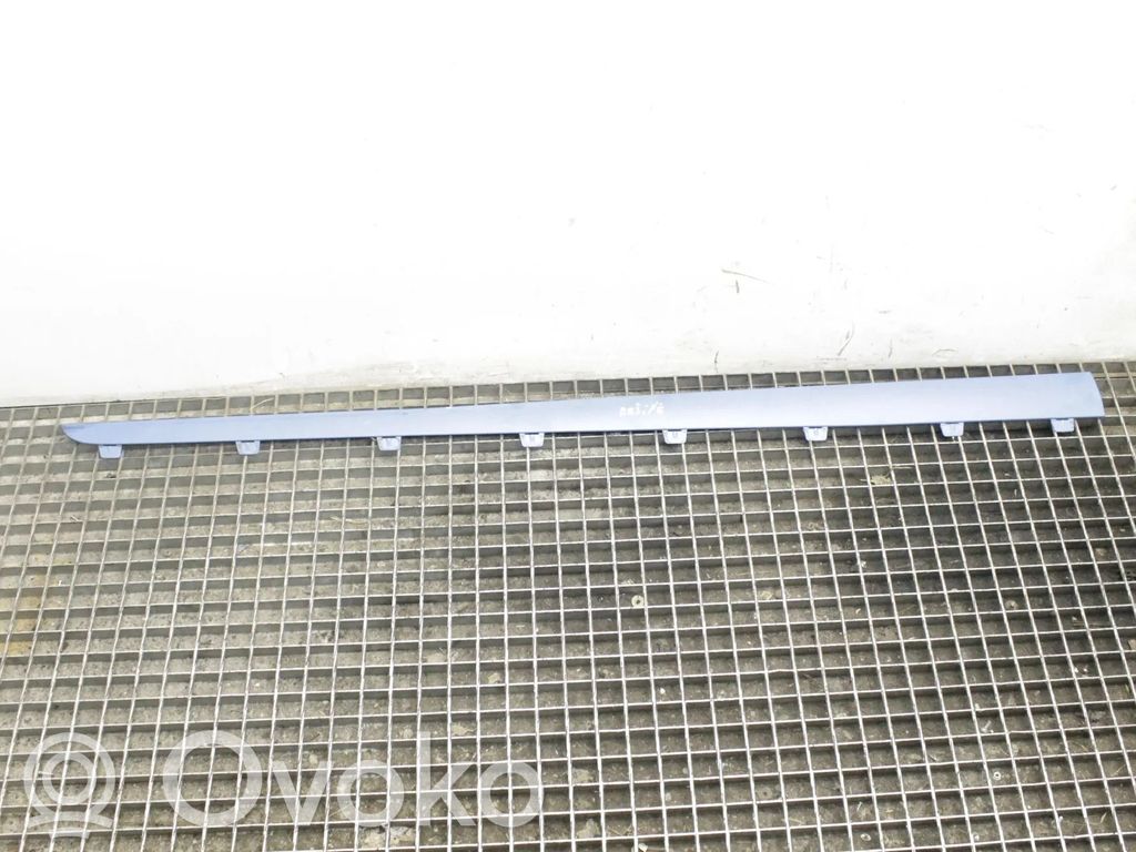 Sill   7369840