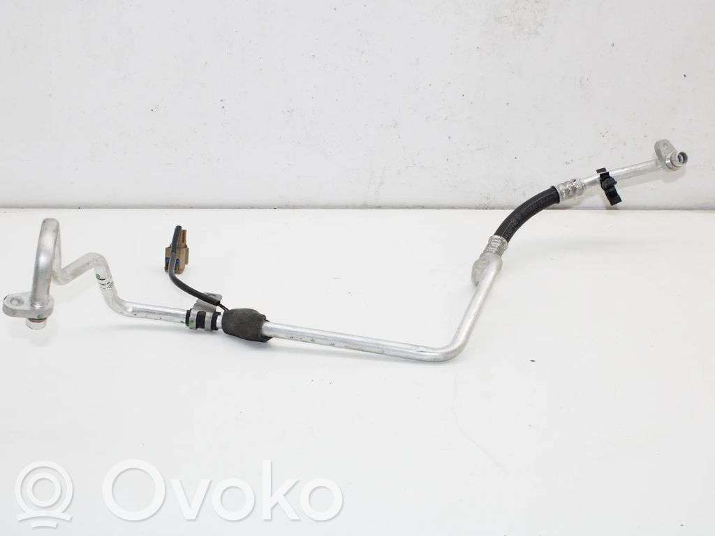 Ilmastointilaitteen putki (A/C)   924425MZ4A