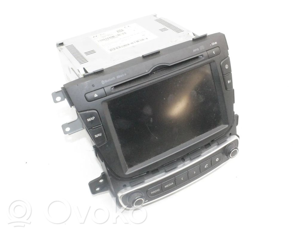 KIA Sorento Radio/CD/DVD/GPS head unit 