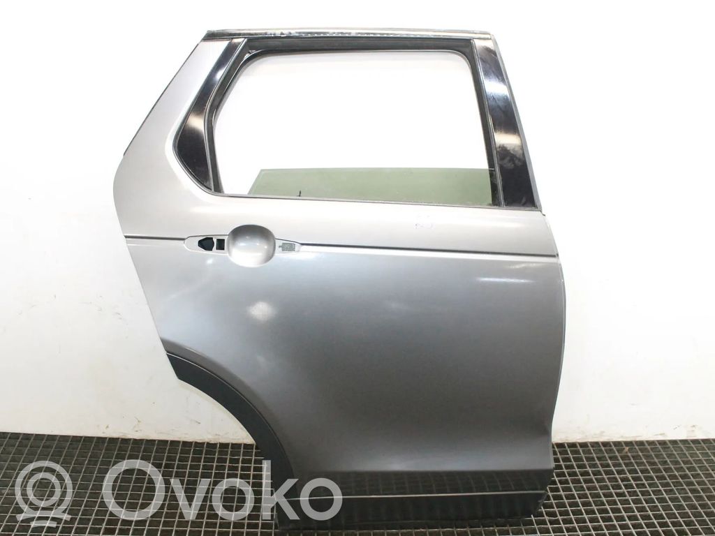 Land Rover Discovery Sport Galinės durys 