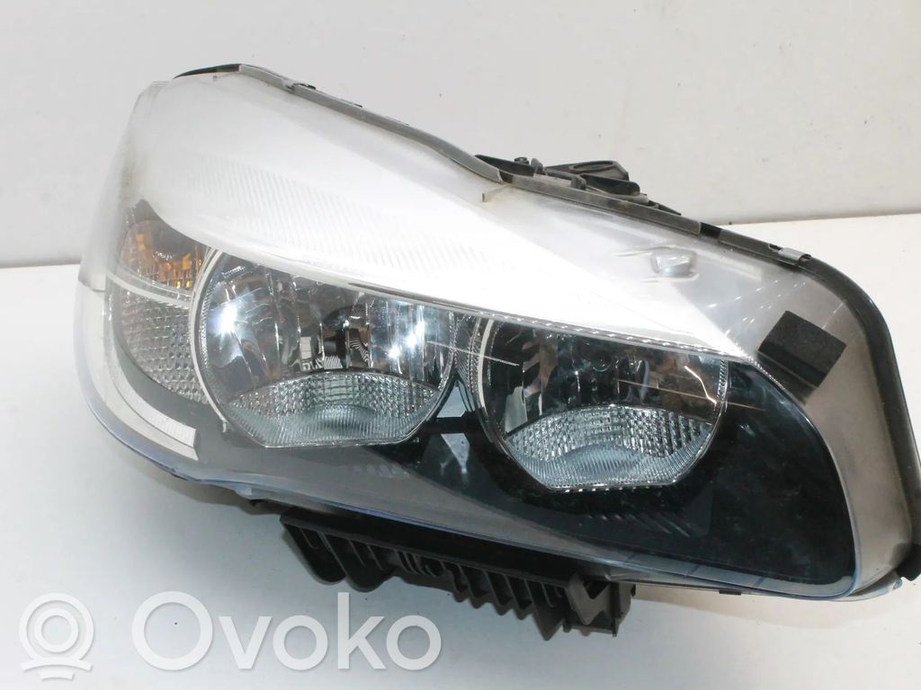 BMW 2 F46 Scheinwerfer 