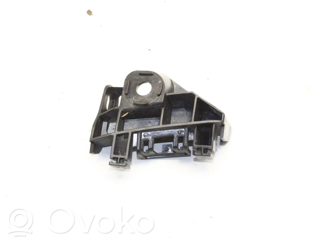 Toyota Yaris XP210 Support de pare-chocs arrière