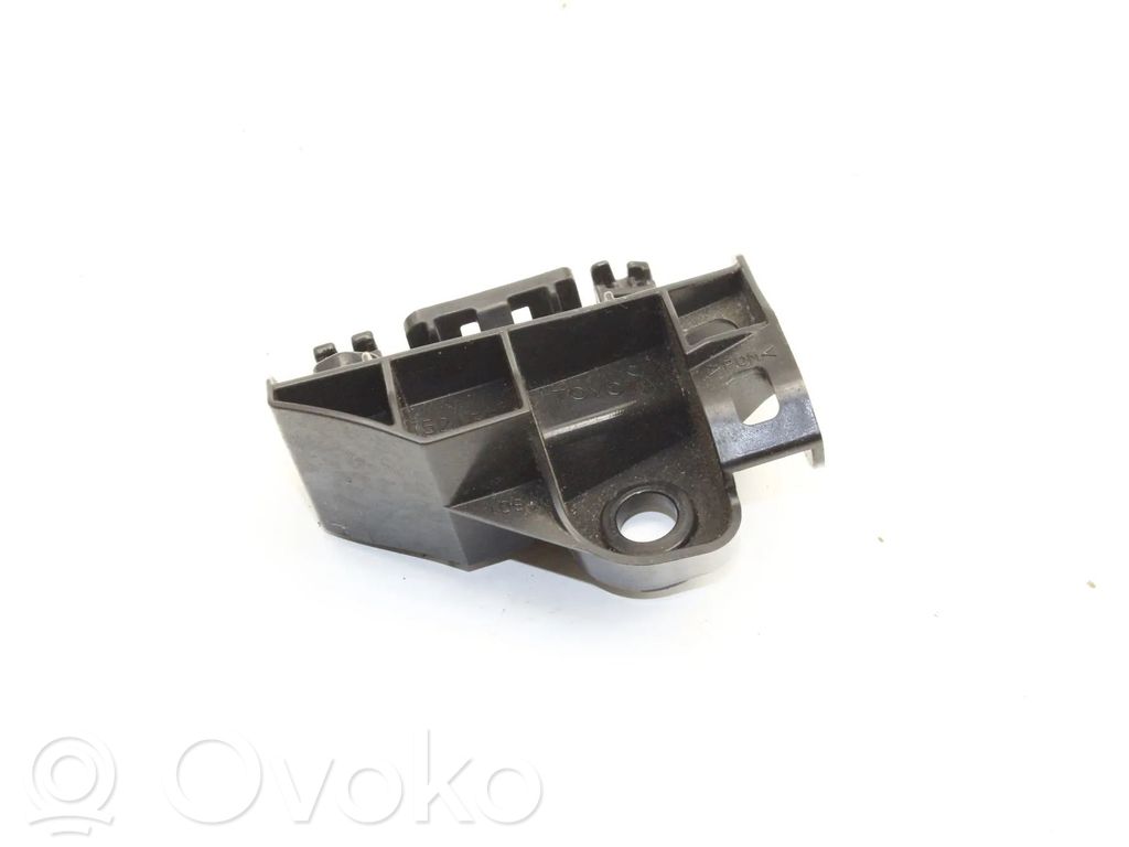 Toyota Yaris XP210 Support de pare-chocs arrière