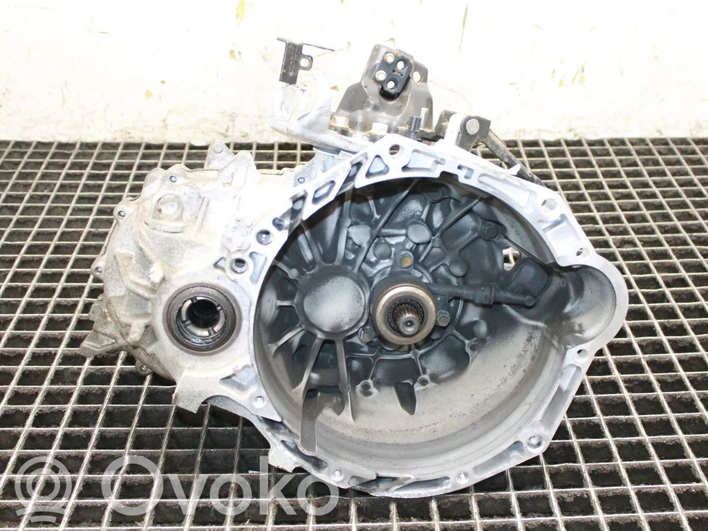KIA Stonic Scatola del cambio manuale a 6 velocità 
