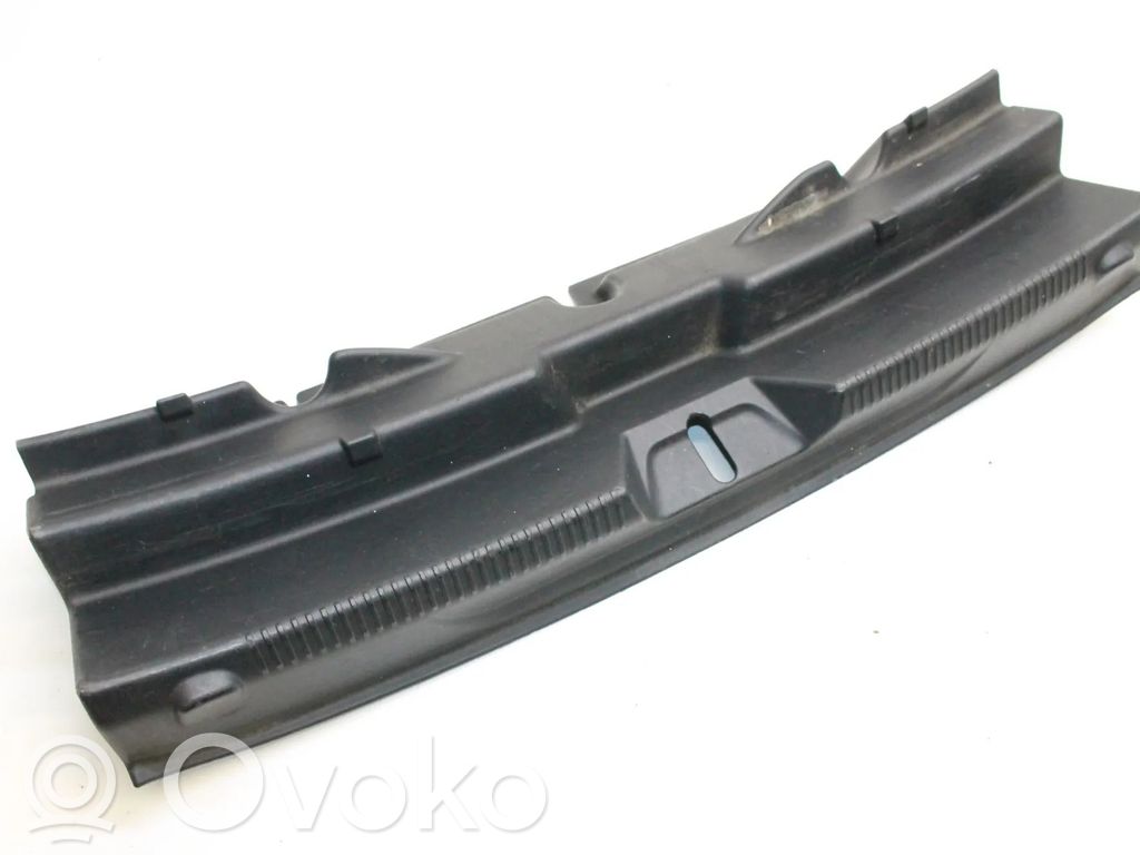 Jaguar XE Osłona pasa bagażnika 
