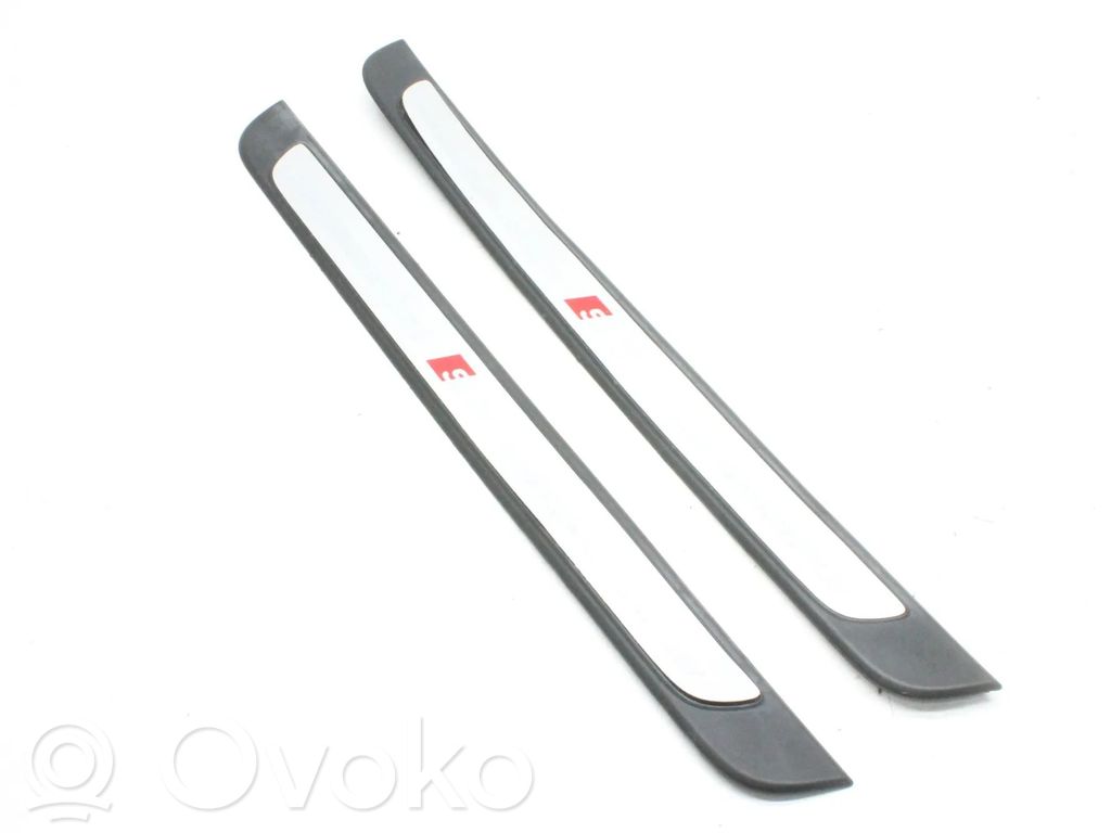 Audi A3 S3 8V Set apărători prag (interioare) 