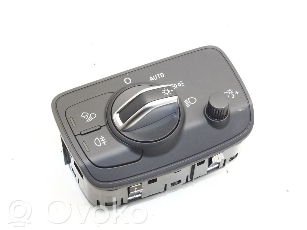 Interruttore luci   8V0941531AR