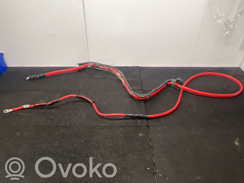 BMW 5 E60 E61 Positive cable (battery) 