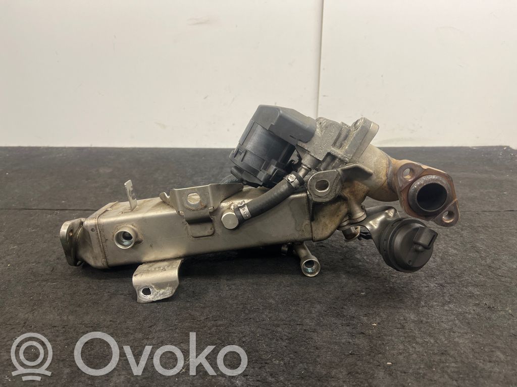 BMW 3 E90 E91 Охладитель EGR 