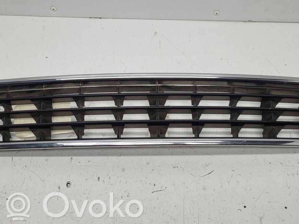Audi A6 S6 C5 4B Front bumper lower grill 
