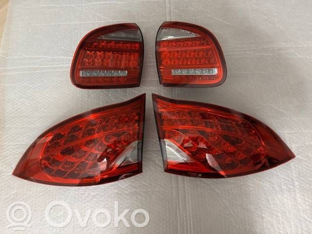 Porsche Cayenne (92A) Lampy tylne / Komplet 