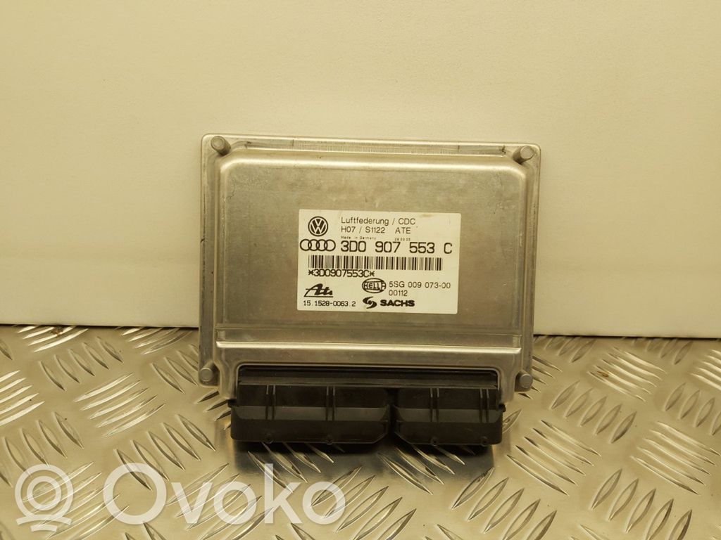 Volkswagen Phaeton Air suspension control unit module (rear) 