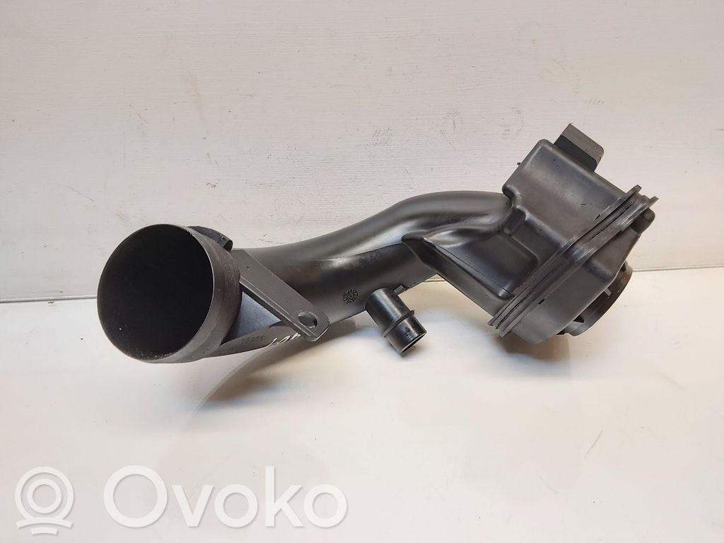Peugeot 308 Intercooler hose/pipe 