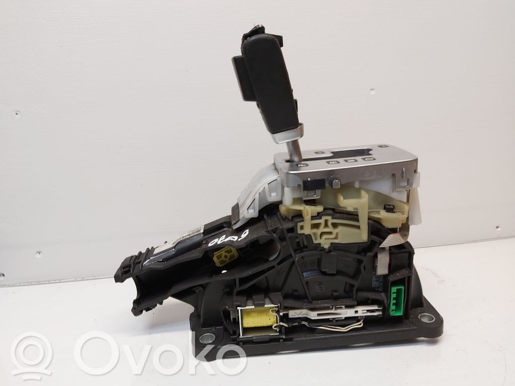 Volvo S60 Gear shifter/selector 
