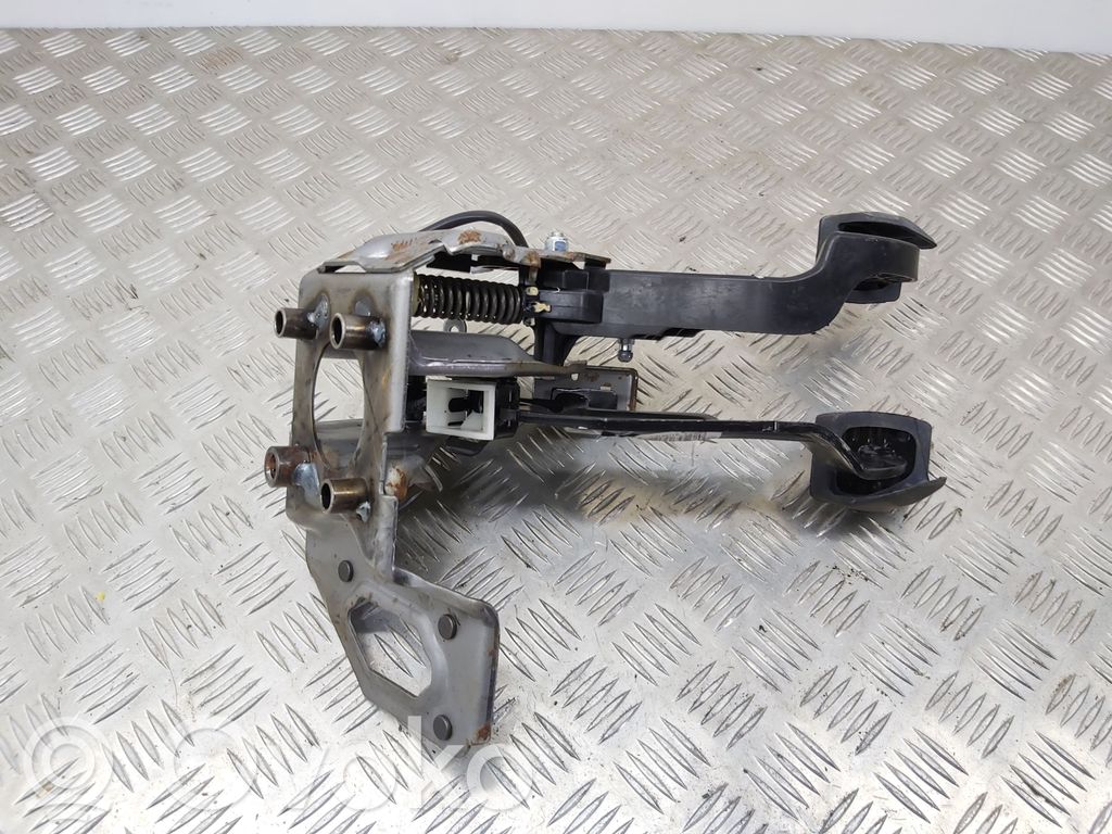Citroen C4 Cactus Clutch pedal 