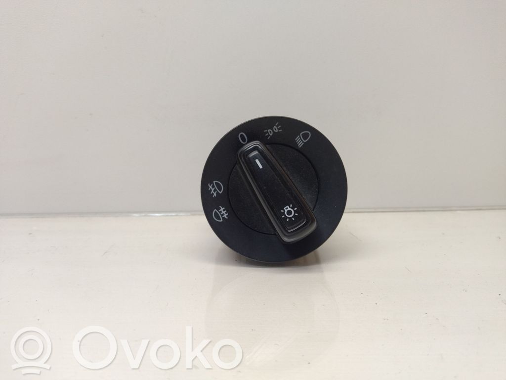Volkswagen Polo V 6R Light switch 