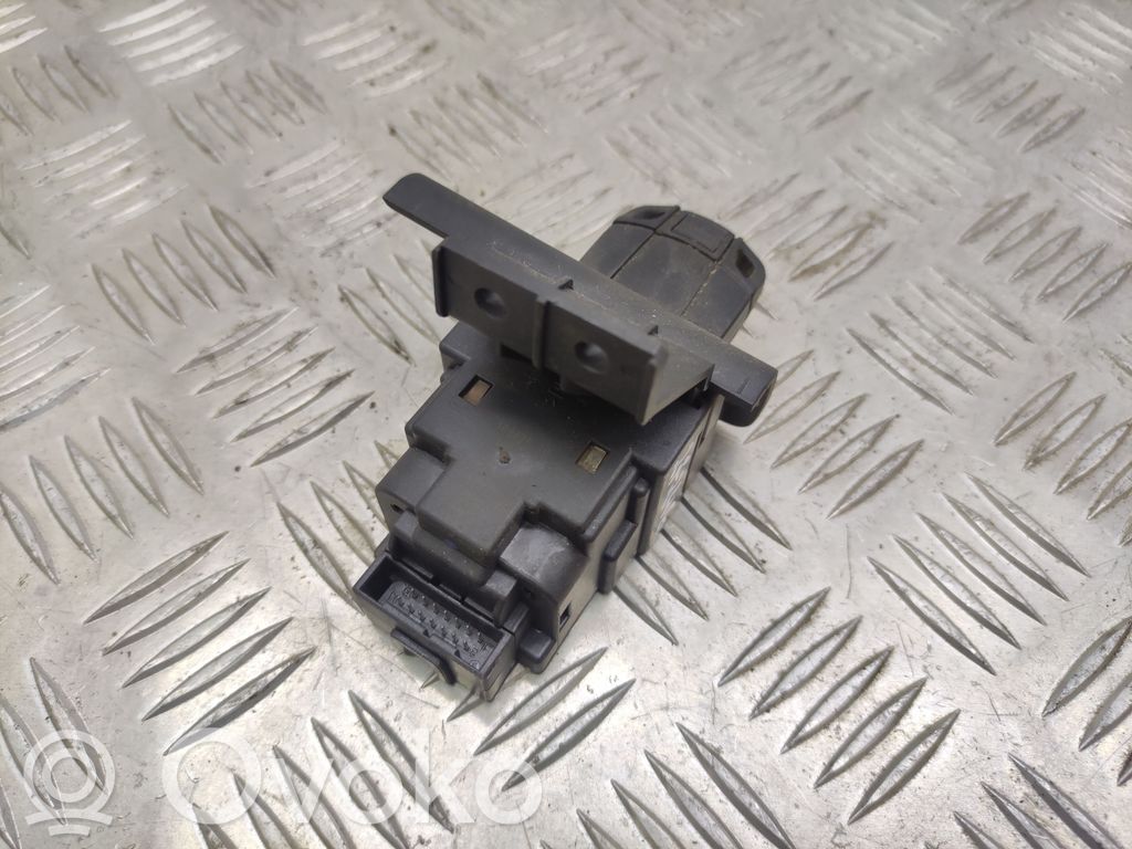 BMW 1 E81 E87 Ignition lock 