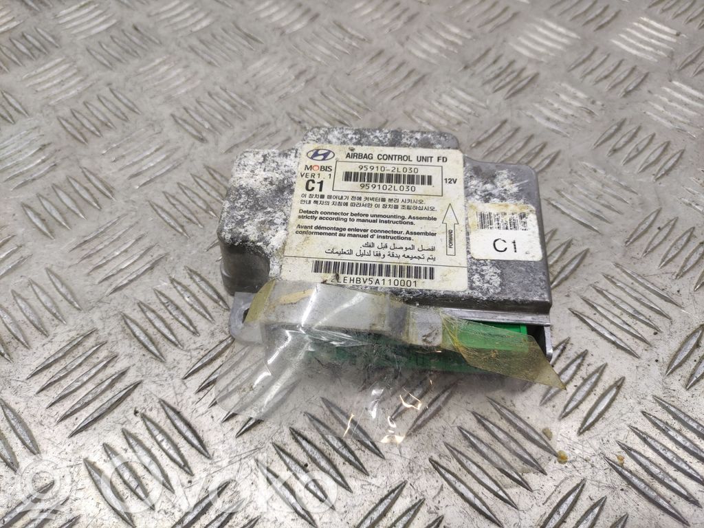 Hyundai i30 Airbag control unit/module 