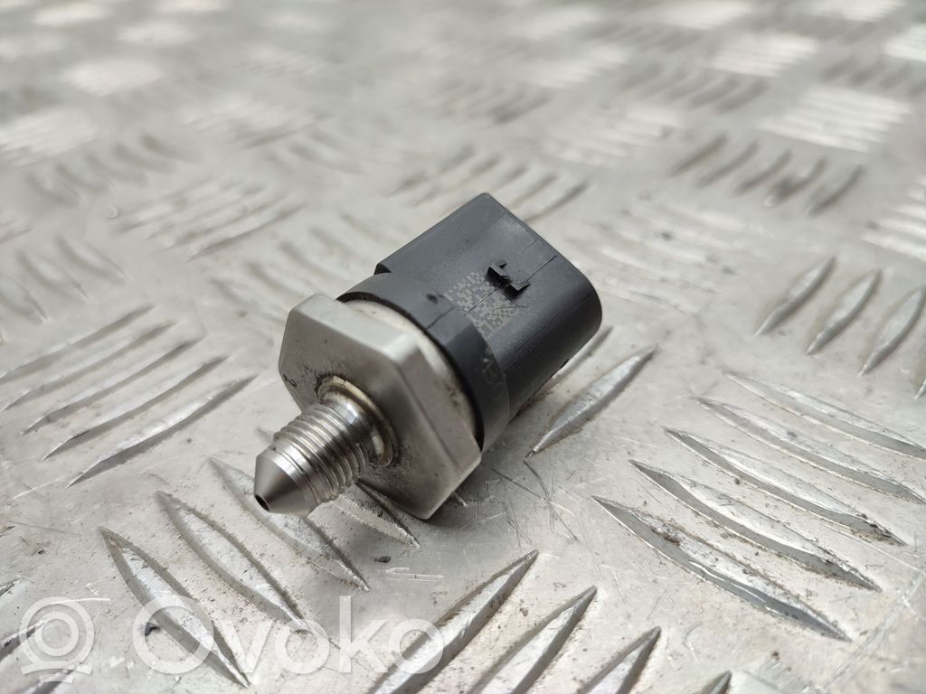 Audi A4 S4 B8 8K Fuel pressure sensor 