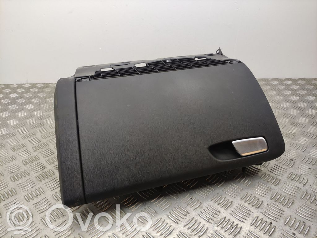 Audi A4 S4 B8 8K Guantera 