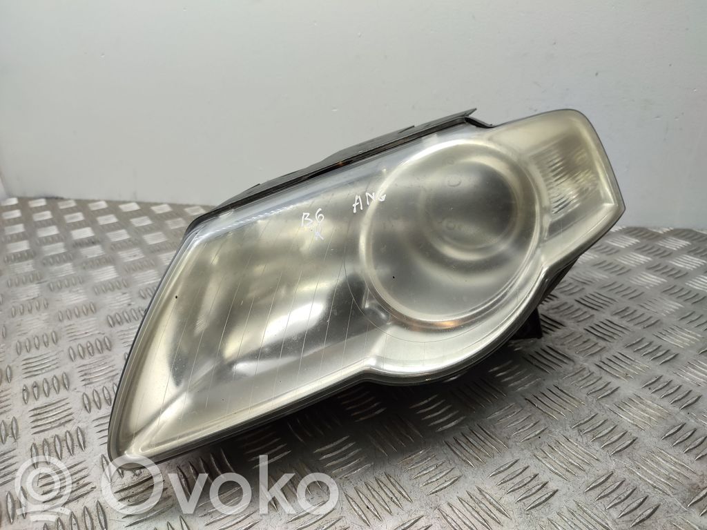 Volkswagen PASSAT B6 Faro/fanale 