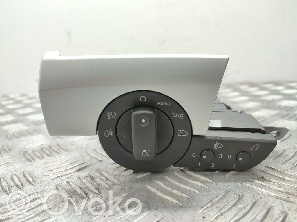 Seat Exeo (3R) Light switch 