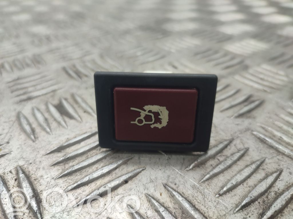 Peugeot 607 Tailgate/boot open switch button 