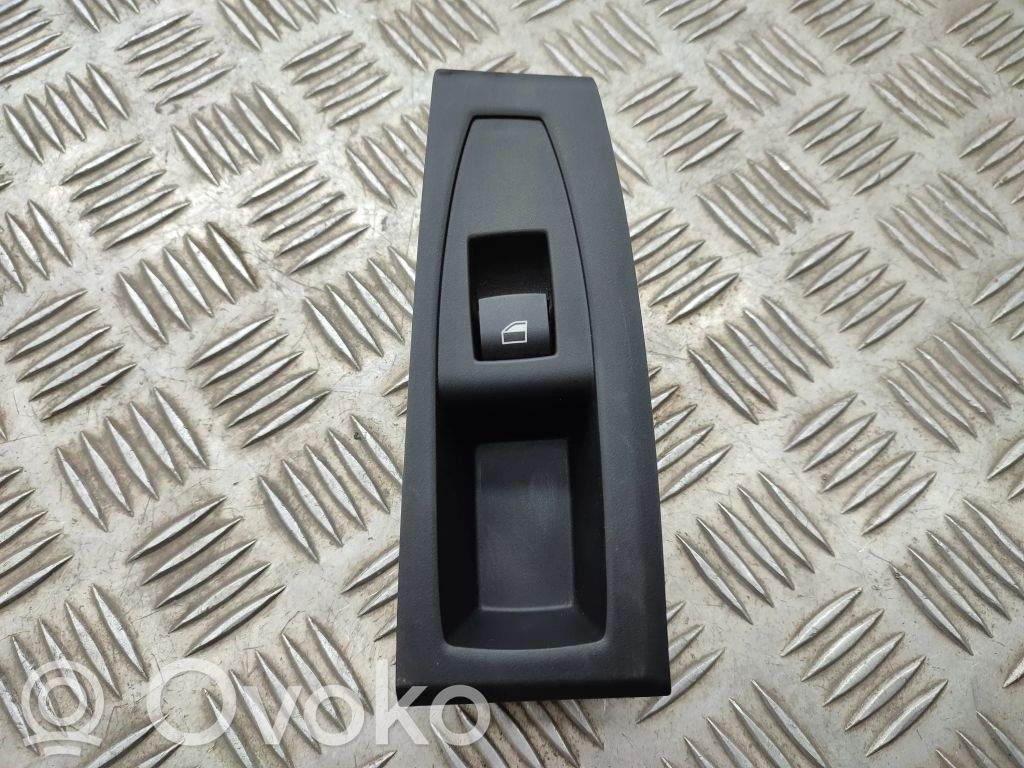 BMW 2 F45 Electric window control switch 