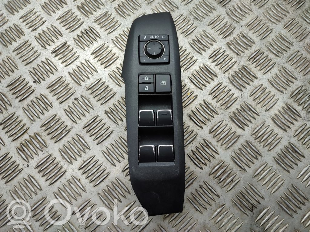 Lexus NX Electric window control switch 