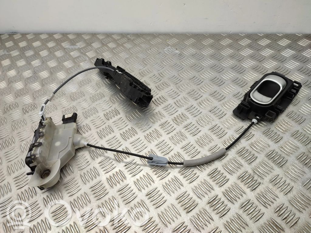 Citroen C3 Priekšpusē slēdzene 