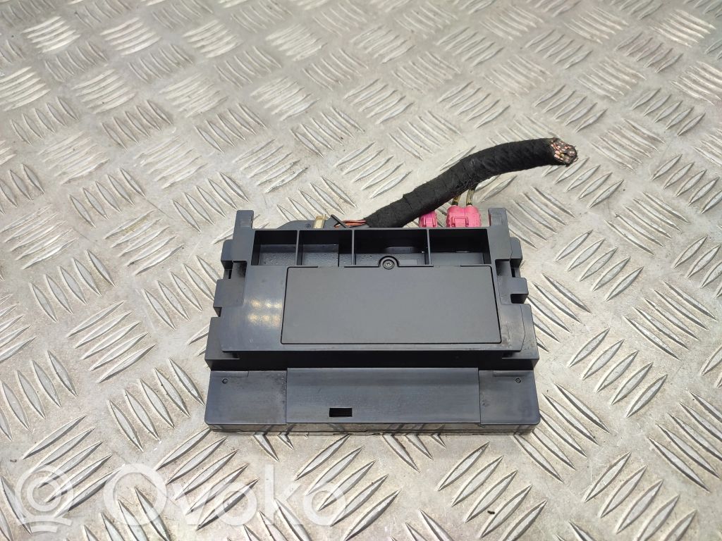 Volkswagen Transporter - Caravelle T7 Phone control unit/module 