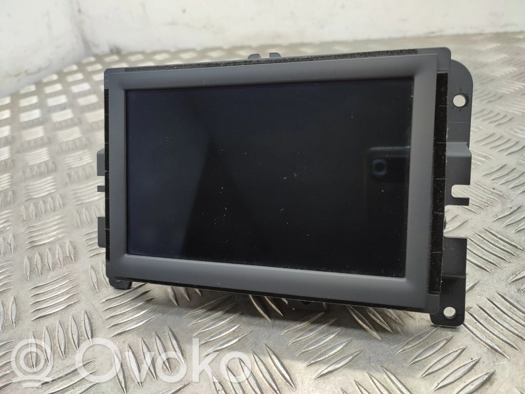 Chrysler Pacifica Screen/display/small screen 