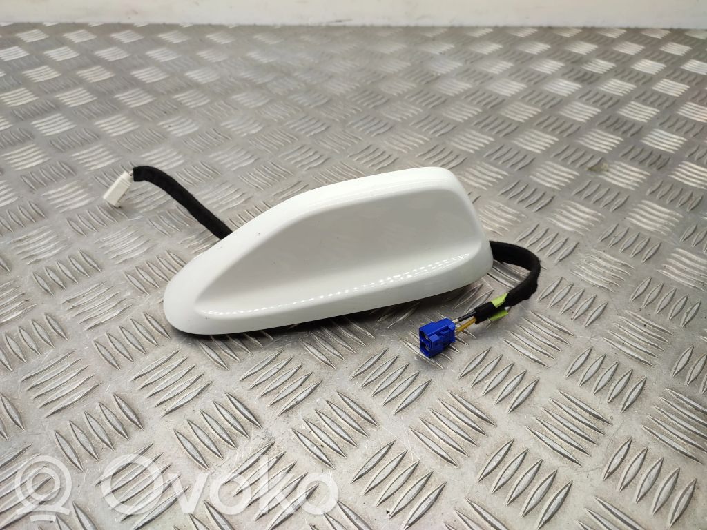 Antena aérea GPS   P6DE46GW7AA