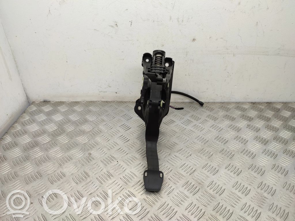 Skoda Octavia Mk3 (5E) Clutch pedal 