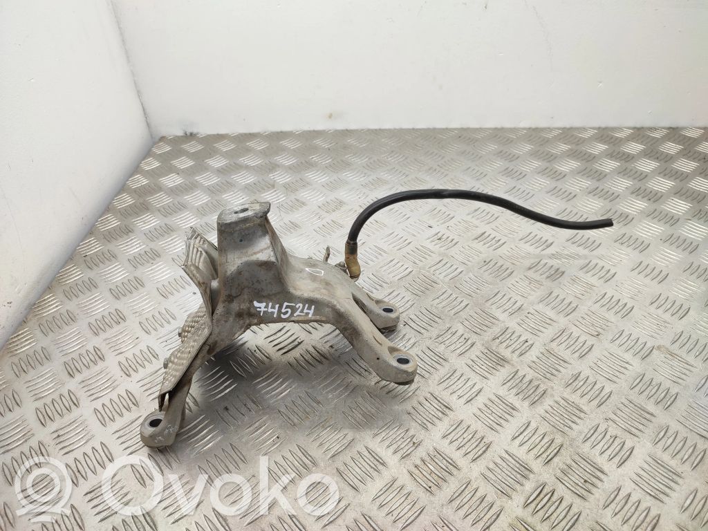 Audi Q5 SQ5 8R Engine mounting bracket 