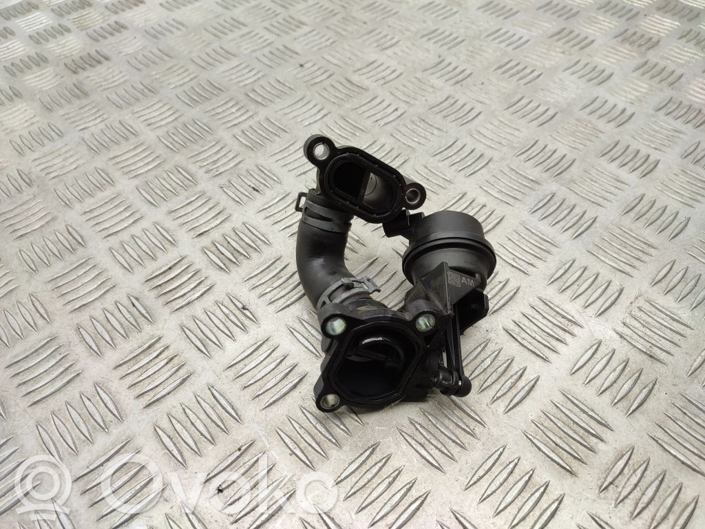 Audi A8 S8 D4 4H Termostaatin kotelo 
