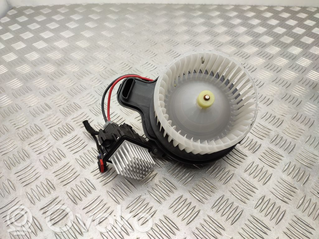 Ford Focus Mazā radiatora ventilators 