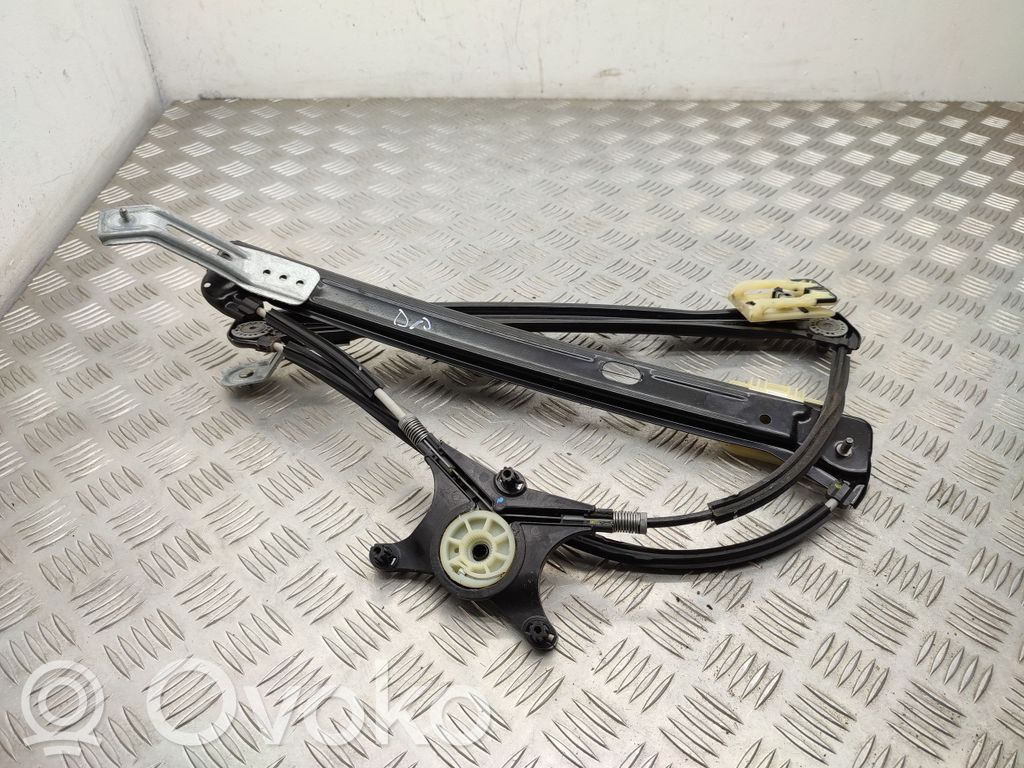 Mechanizm podnoszenia szyby przedniej bez silnika   575837462A