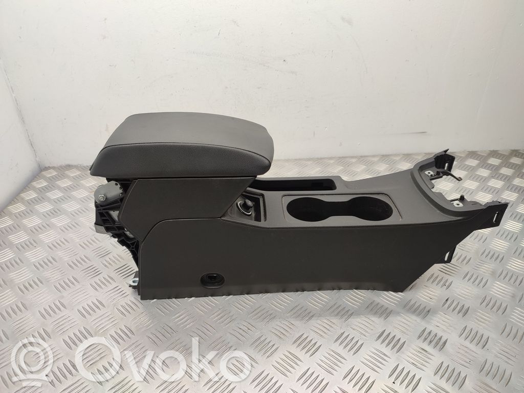 Seat Leon (5F) Armrest 