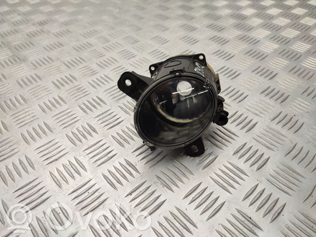 Opel Corsa E Miglas lukturis priekšā 