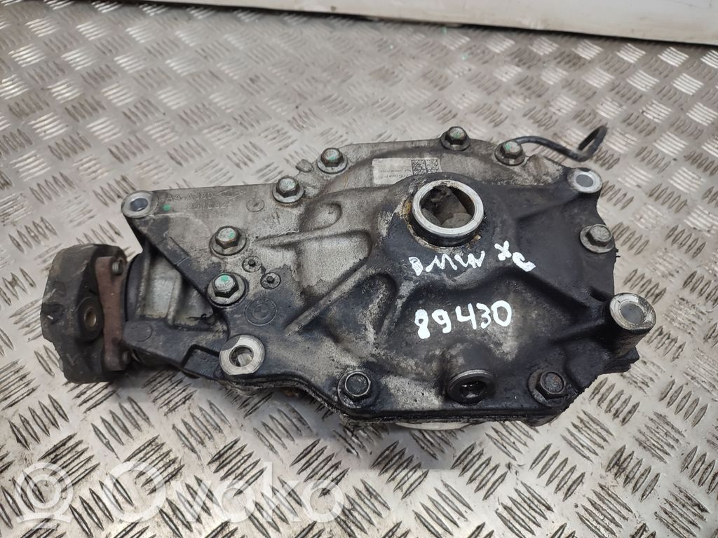 Front differential   2010825