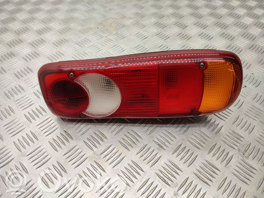 Renault Master III Luz trasera/de freno 