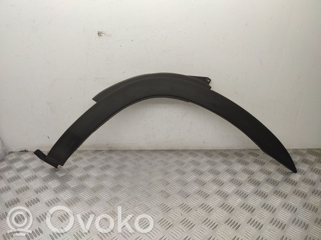 Iveco Daily 6th gen Listwa / Nakładka na błotnik przedni 