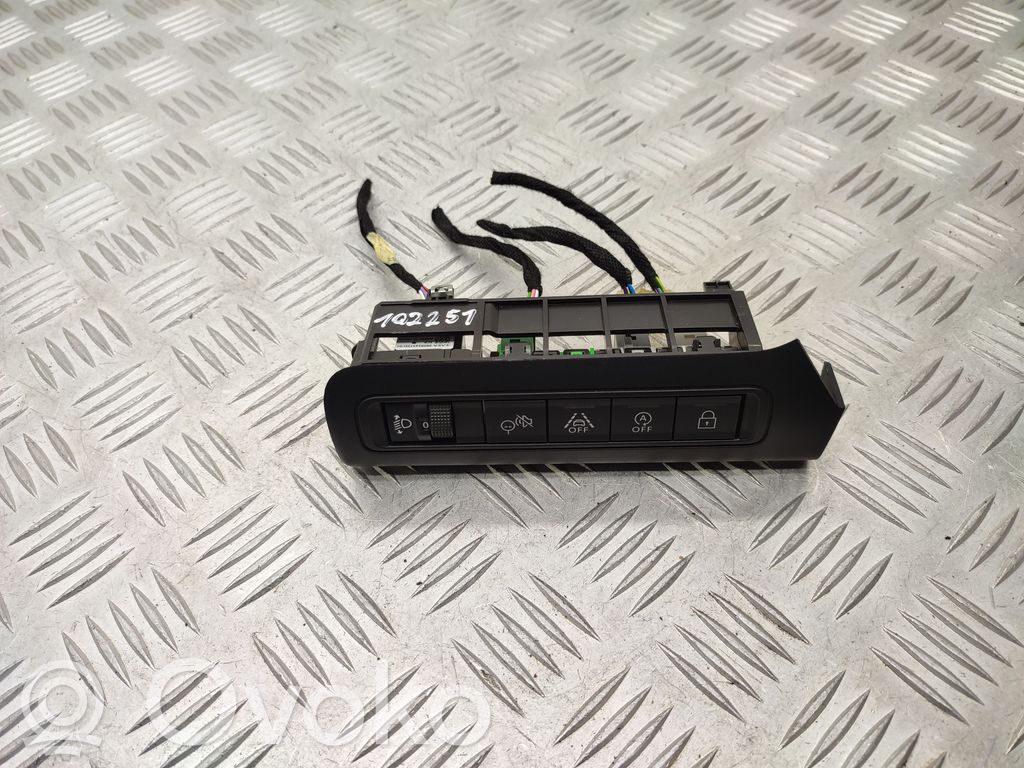 Citroen e-C3 A set of switches 