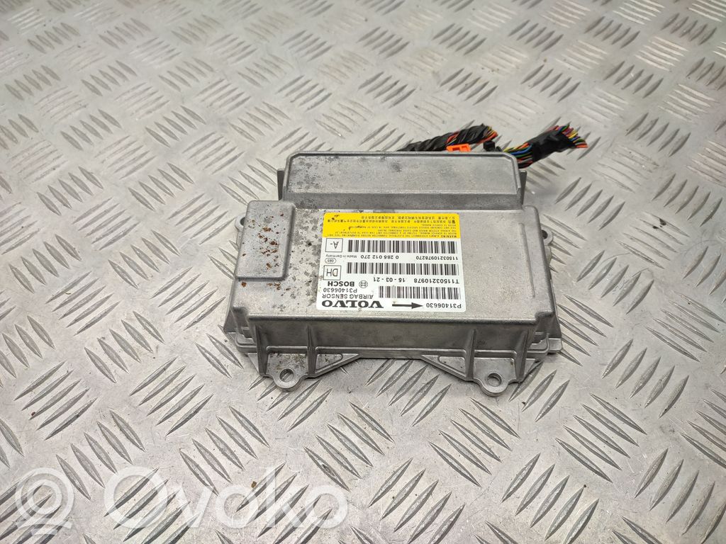 Volvo V70 Airbag control unit/module 