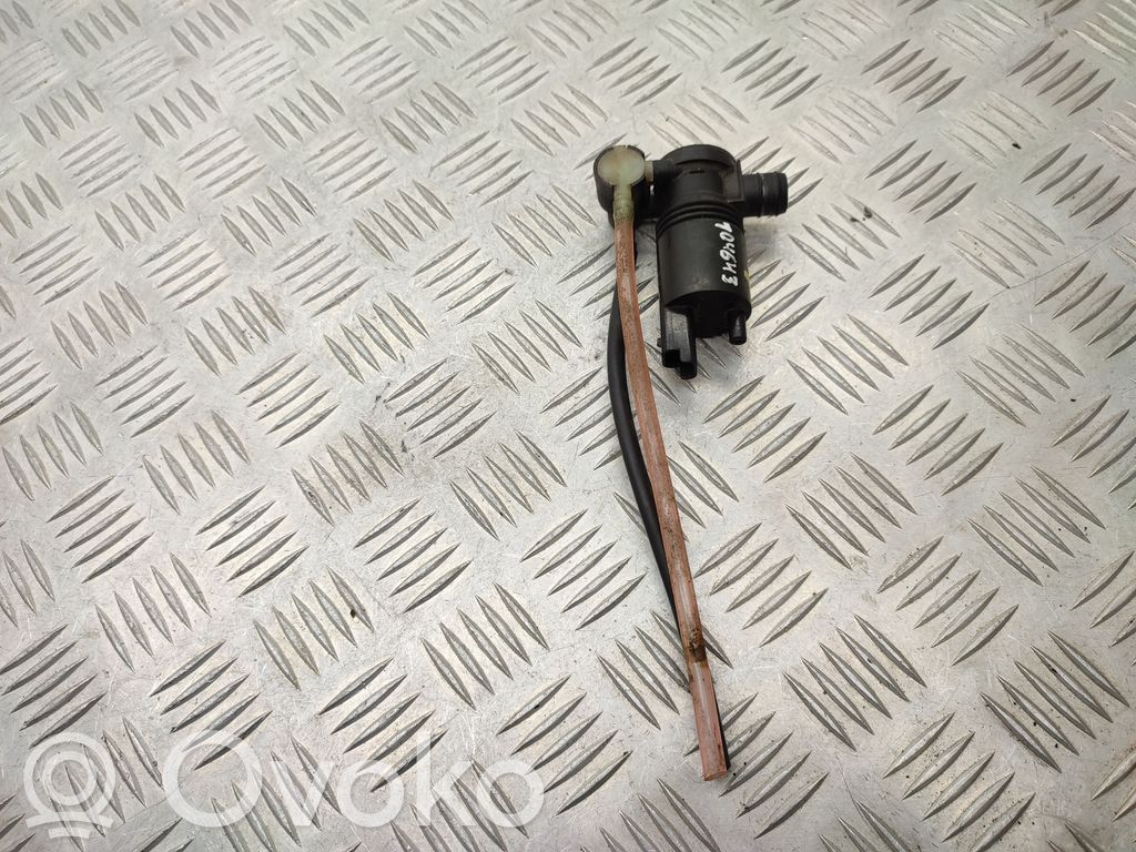 Nissan X-Trail T32 Windscreen/windshield washer pump 